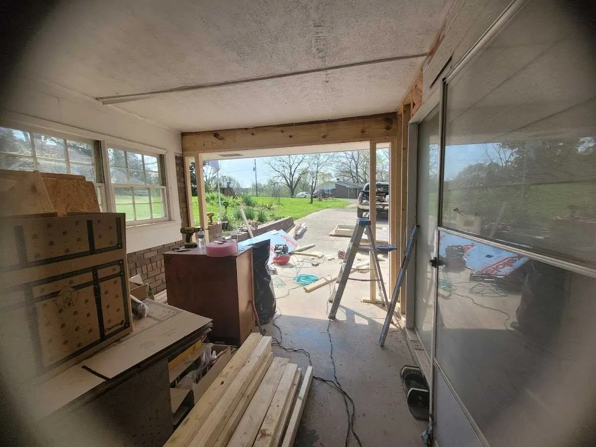 Air movers and dehumidifier for Water Mitigation Services in Southfield